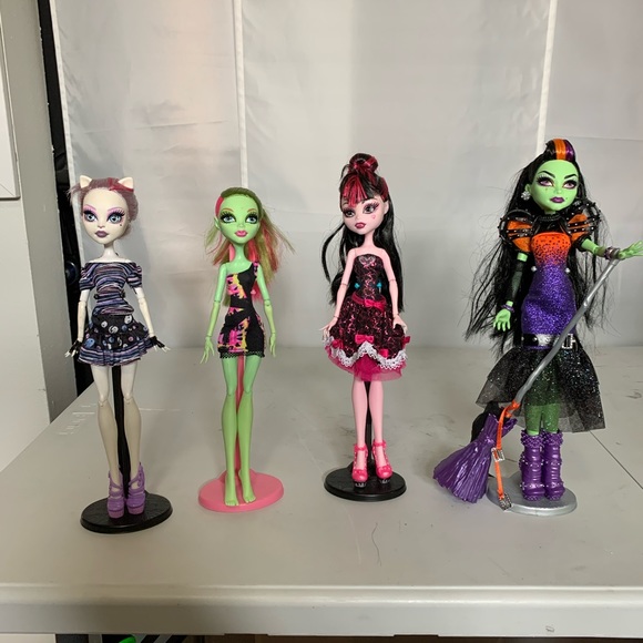 Monster High Doll Bundle - Picture 5 of 7